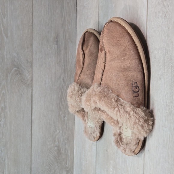Ugg Australia Women Leather Sheepskin Slippers Flats shoes sz 9 - Picture 2 of 11